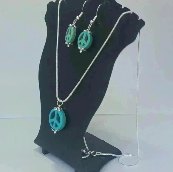Hippie Flower Turquoise Peace Necklace and Earrings Set - Picture 2 of 5